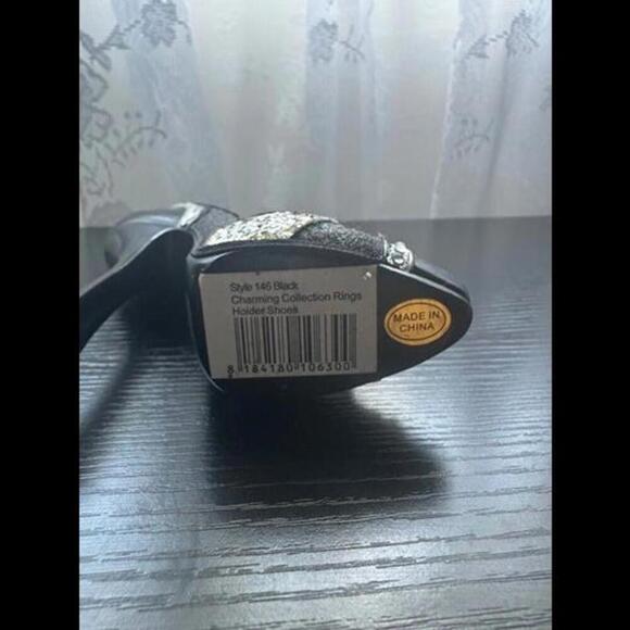 Charming Collection Black High Heel Ring Holder Shoe - Picture 3 of 4